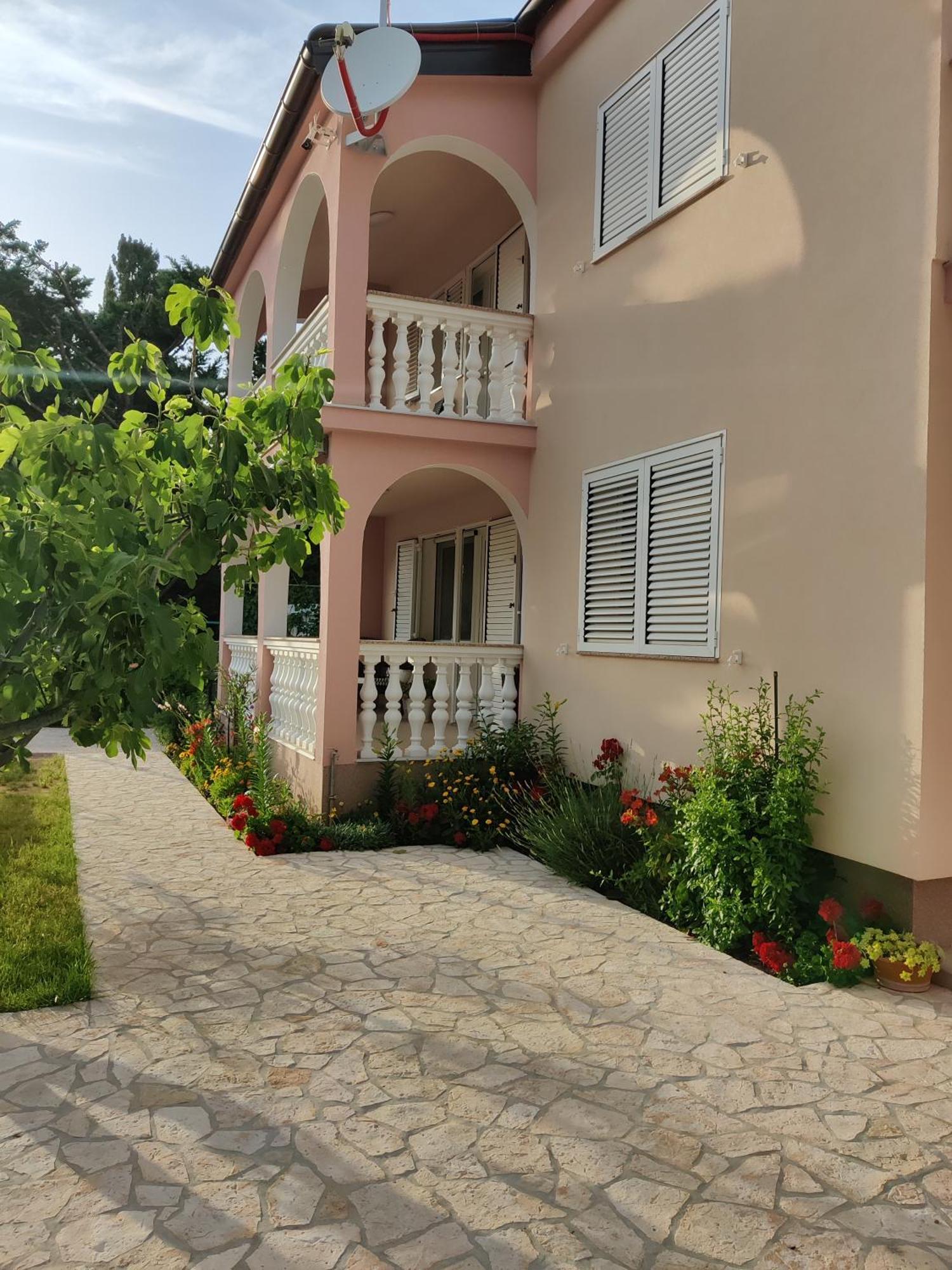 Apartments Juric Привлака Экстерьер фото